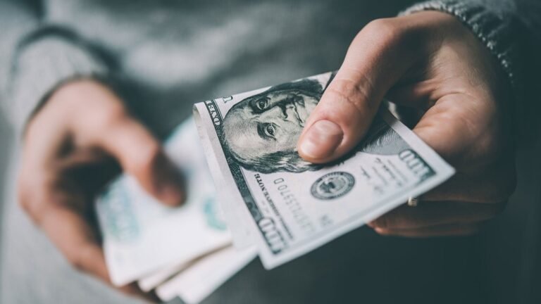 Курс доллара черный рынок – унікальний огляд і вплив на економіку курс доллара черный рынок